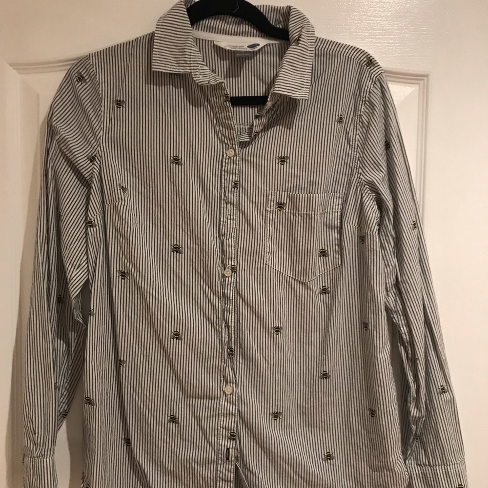 Old Navy bee print cotton button up